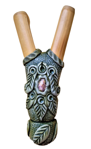 Kuripe Kuntanawa z pojemniczkiem