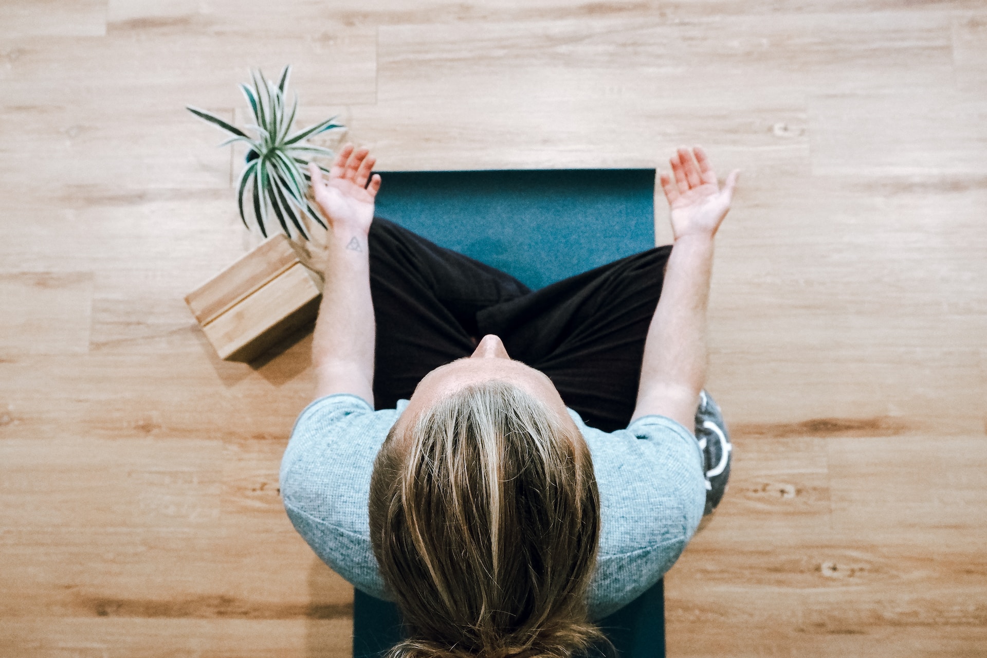 Die Kraft von Rapé und Sananga für die Vertiefung von Meditation und spirituellen Praktiken nutzen