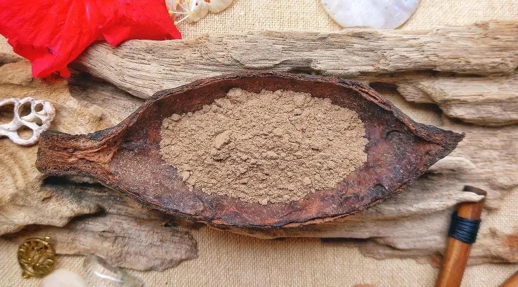 Die vielen Facetten des Rapé: Erkundung traditioneller Stämme und ihrer einzigartigen Rezepte