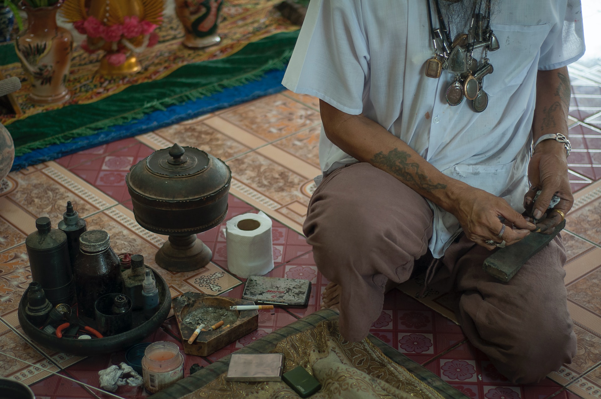 Uncovering the Secrets of Kambo: Amazonian Frog Medicine, Benefits, and Responsible Practice
