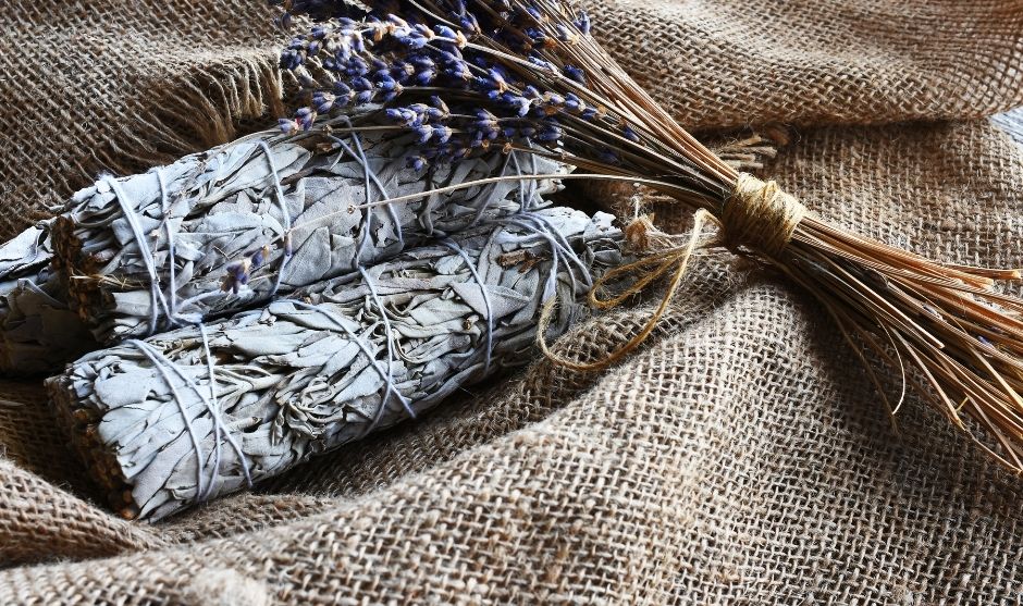 The Enchanting World of Shamanic Incenses: Origins, Significance, and Benefits