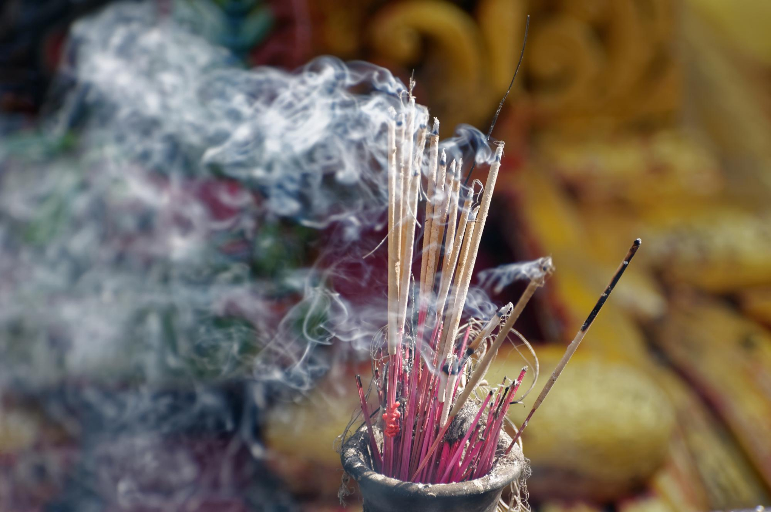 Creando una atmósfera tranquila con inciensos chamánicos